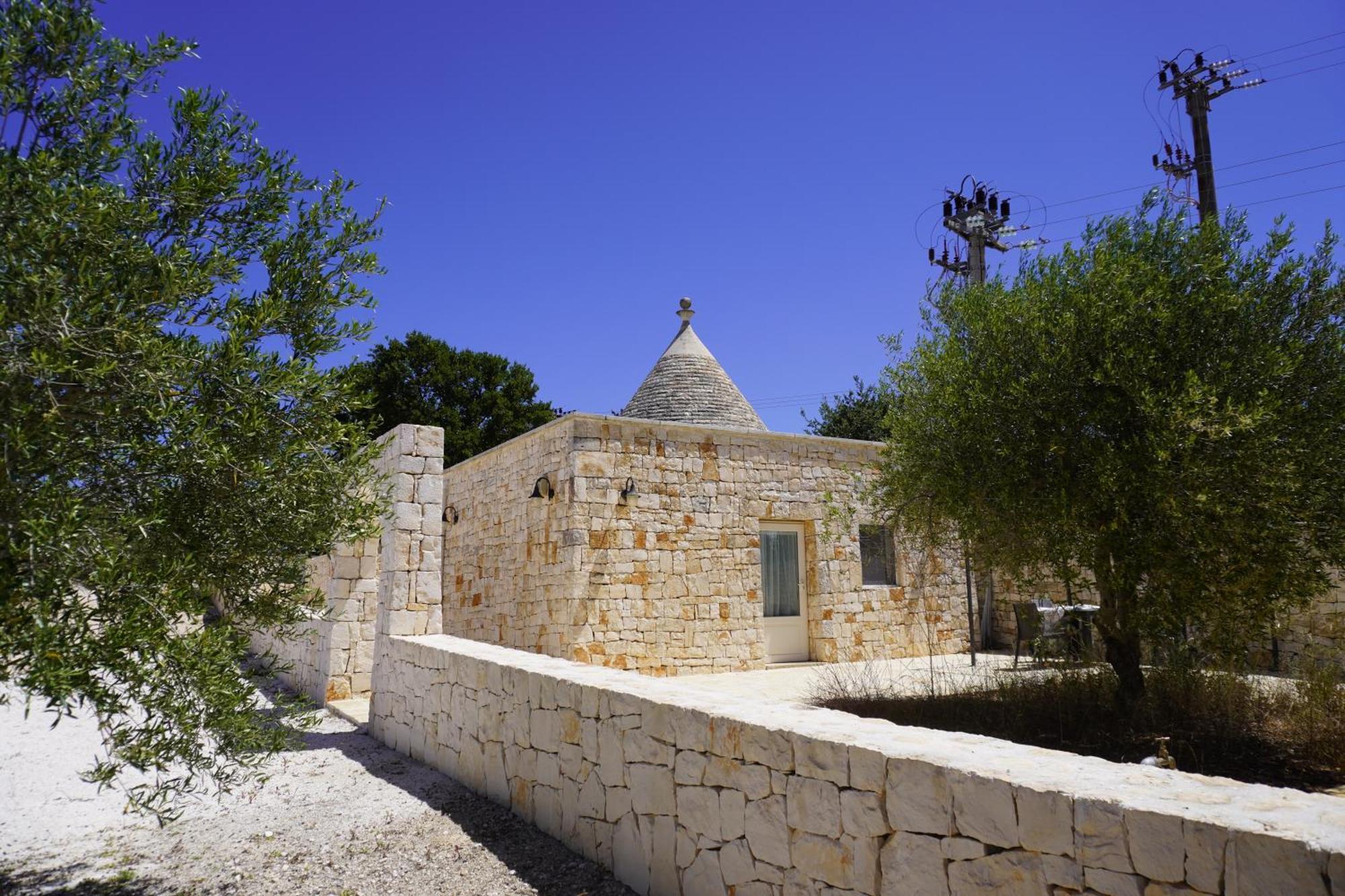 Trullo Amico Villa Cisternino Exterior photo