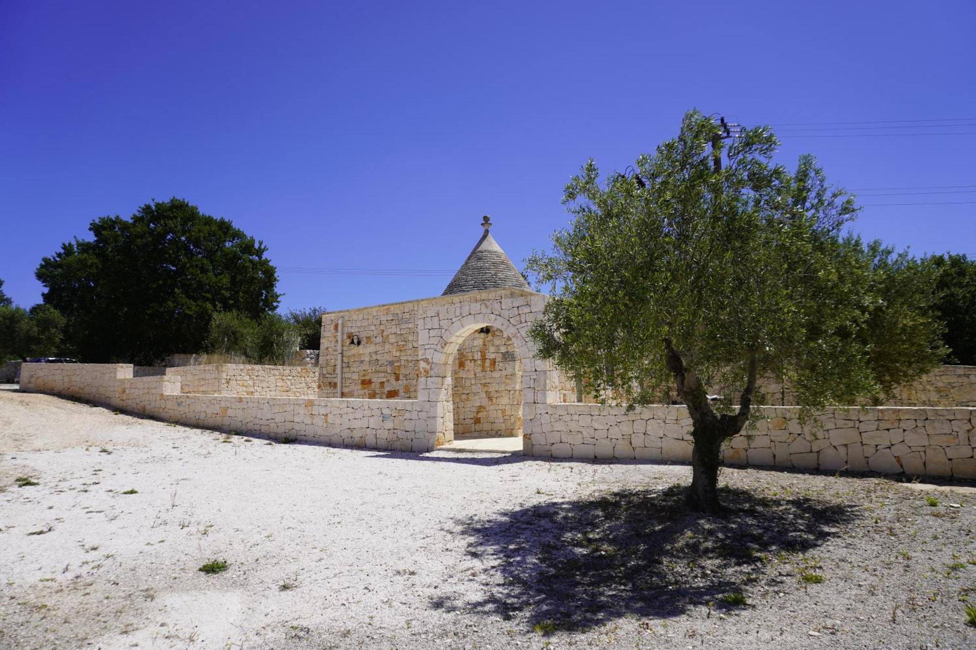 Trullo Amico Villa Cisternino Exterior photo